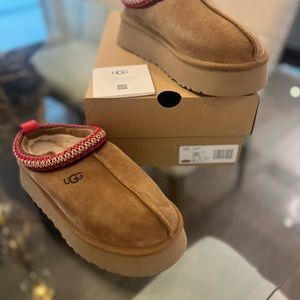 UGG-Women's Tazz Platform Slippers Size 7